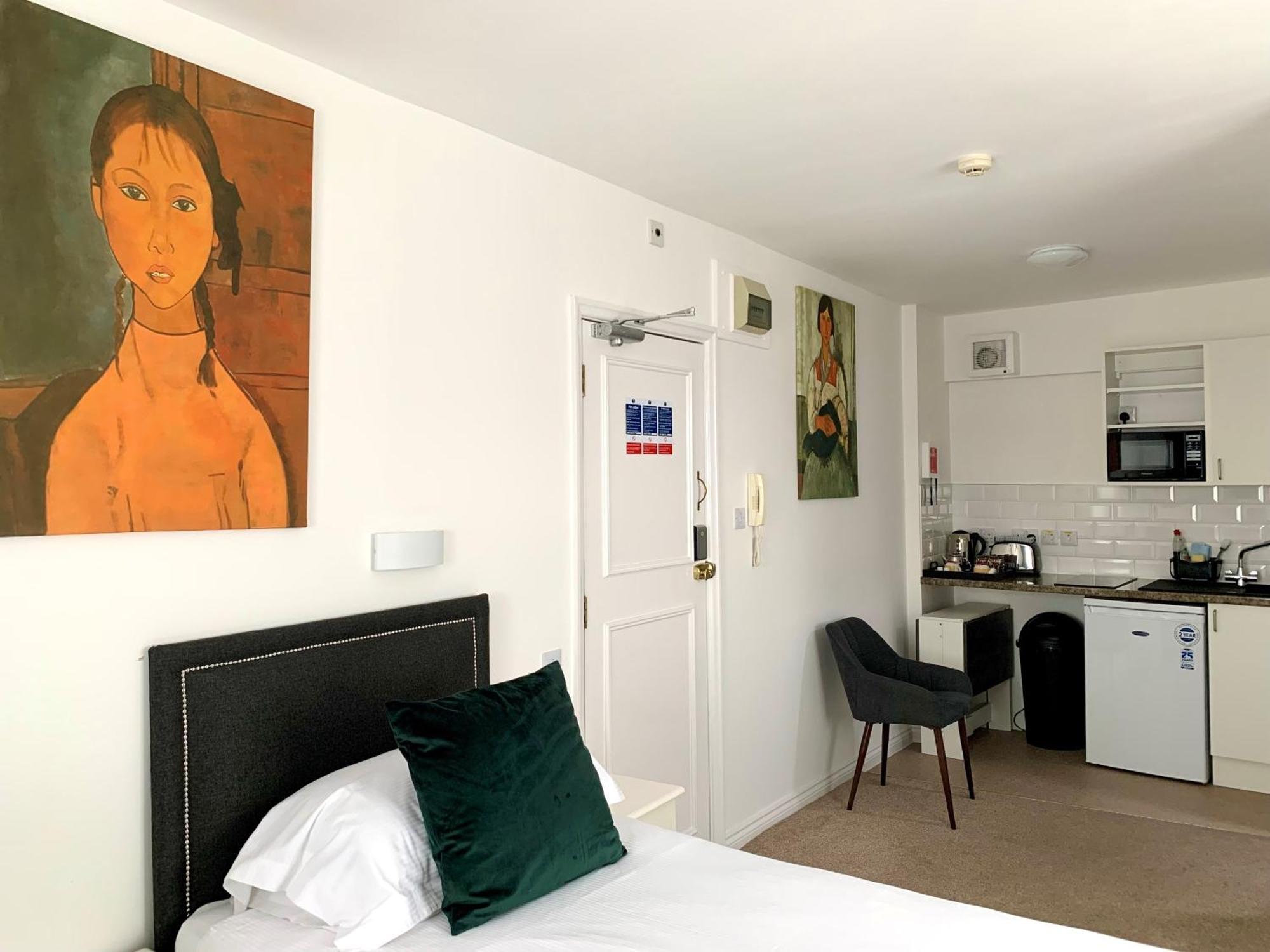 Sarum Apart-Hotel Saint Helier Exterior photo
